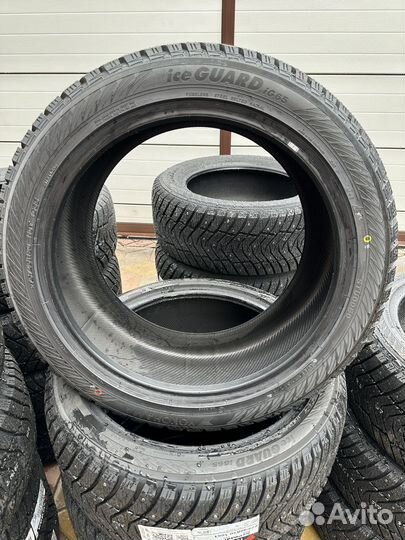 Yokohama IceGuard Stud IG65 275/45 R20 110T