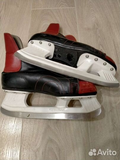 Коньки хоккейные