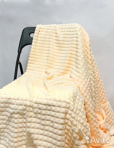 Плед 200х220 плюшевый в кубик