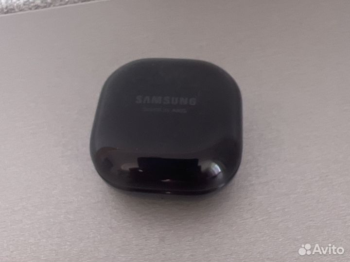 Samsung galaxy buds live новые