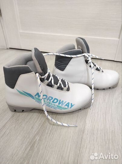 Ботинки для беговых лыж 37 Nordway Bliss NNN