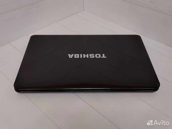 Toshiba satellite 6gb SSD win 7 домашний Ноутбук