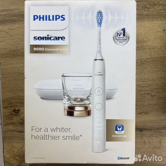 Зубные щетки в ассортименте