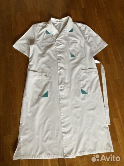 Медицинские халаты 3шт 48разм