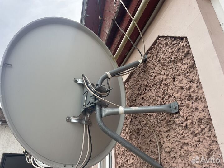 Антенна спутниковая