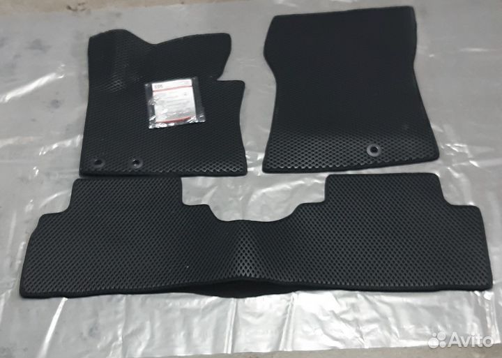 Автомобильные коврики eva