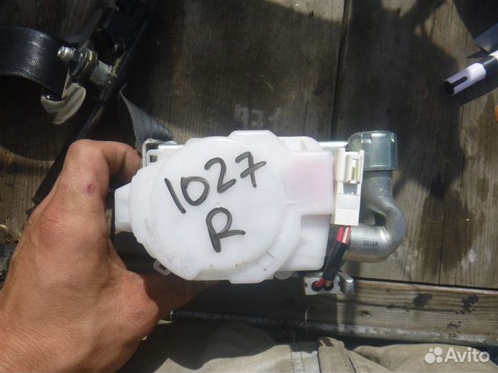 Ремень безопасности передний правый Lexus Gs430