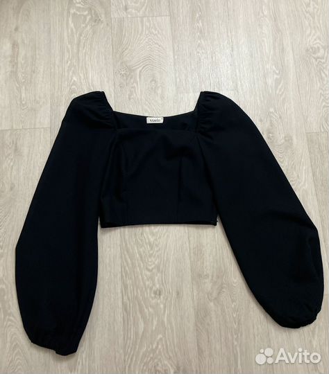 Топ укороченный, с длинным рукавом