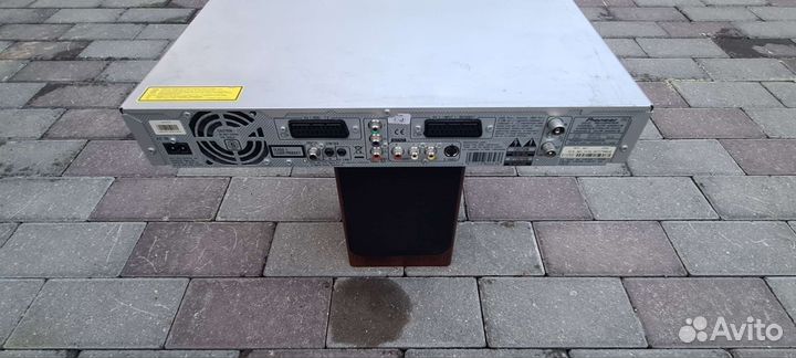 Видеомагнитофон