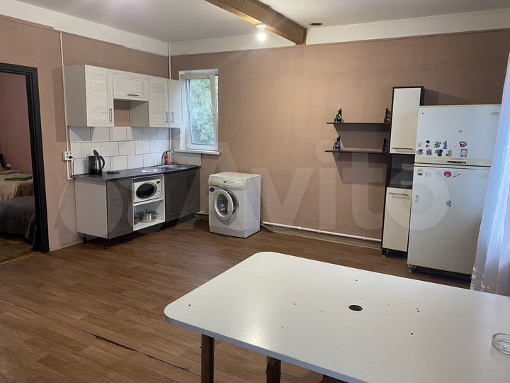 2-к. квартира, 90 м², 2/3 эт.