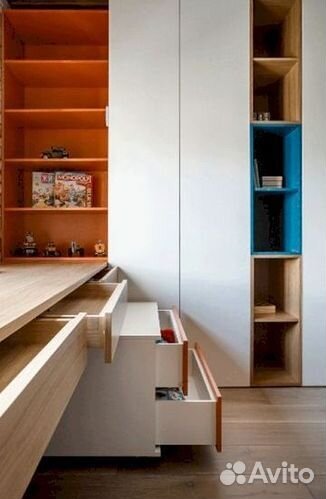 Шкаф с зеркалом