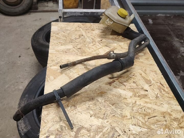 Киа Авелла бачок Гур