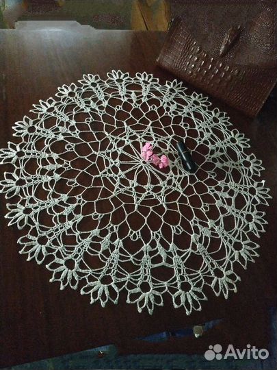 Салфетка кружевная крючком подарок