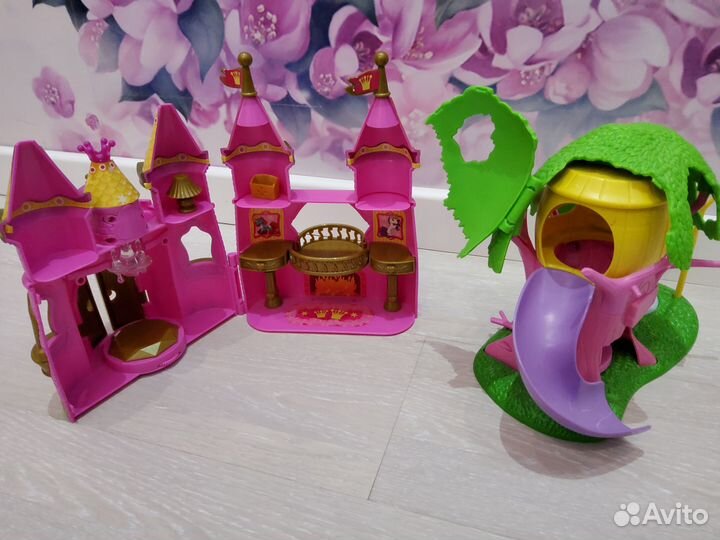 Домик и замок для пони