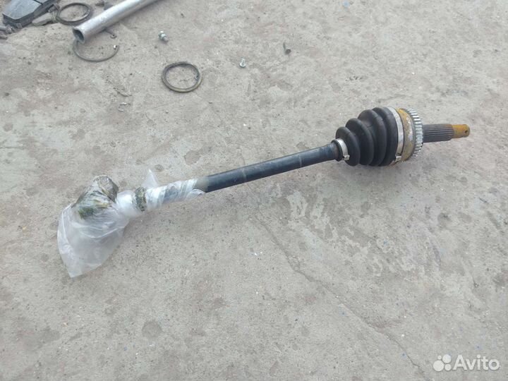 Привод левый Hyundai i30