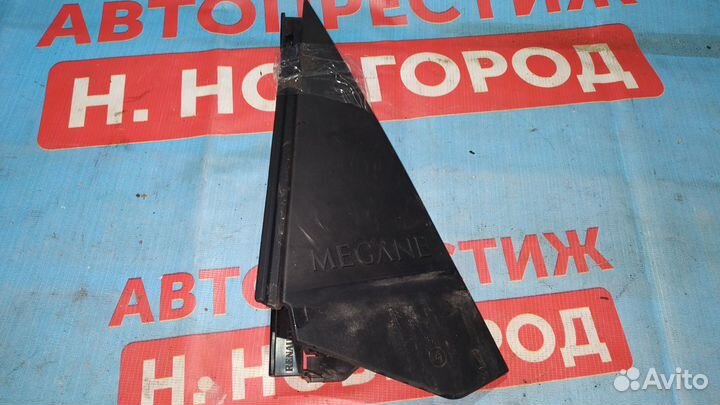 Уголок двери наружний Рено Сценик 2