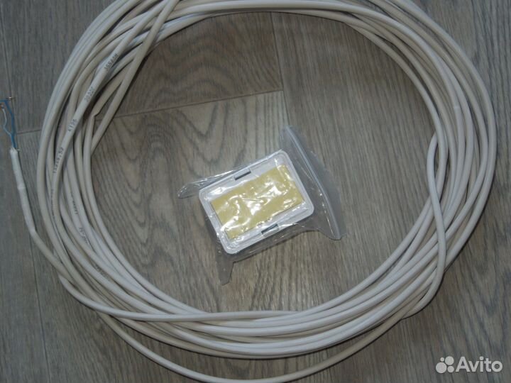 Телефонный кабель 11м+розетка