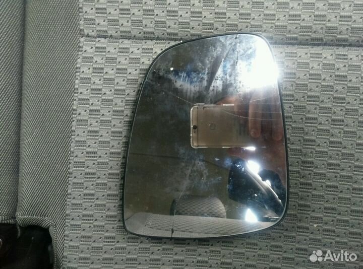 Зеркало заднего вида