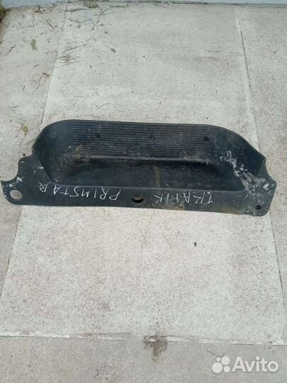 Renault Trafic Mazda Premacy пластиковая подножка