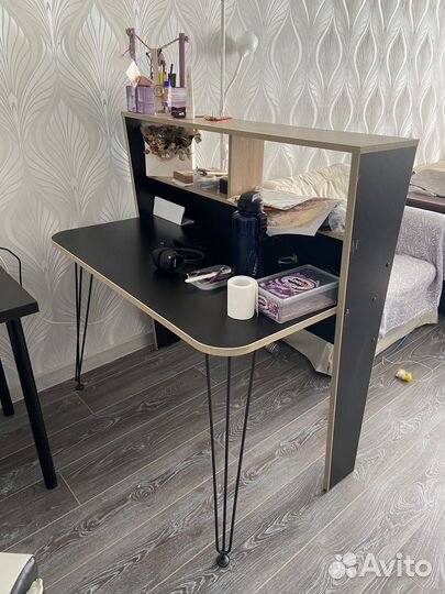 Туалетный столик, компьютерный стол
