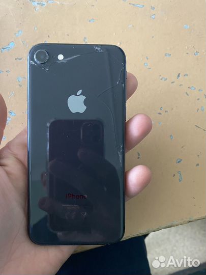 iPhone 8, 64 ГБ