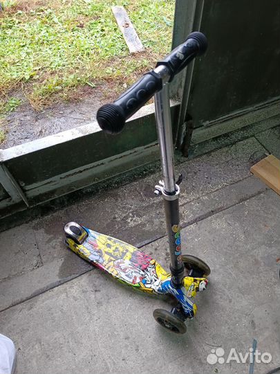 Самокат детский трехколесный