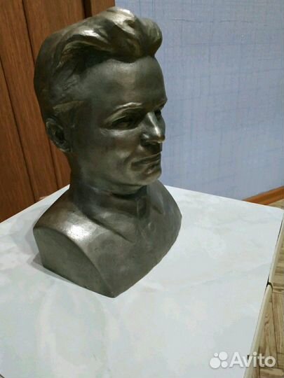 Бюст С.М. Кирова