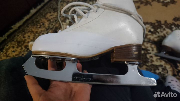 Фигурные коньки risport 210