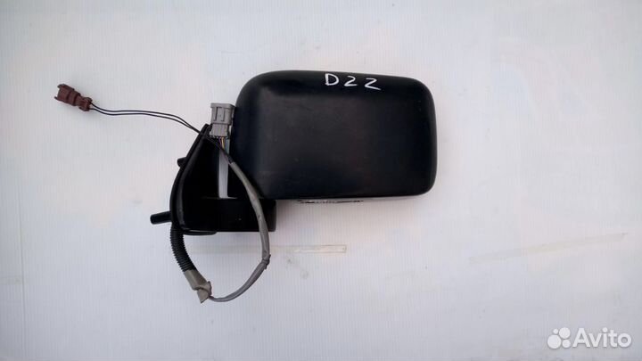 Nissan NP300 зеркало боковое левое