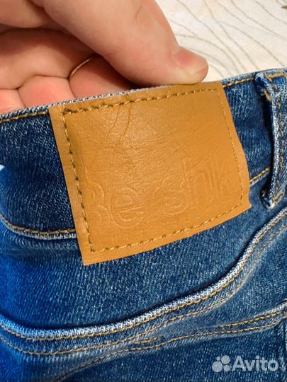 Джинсы bershka