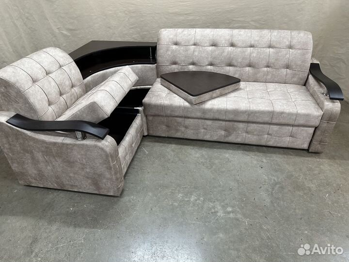 Диван угловой
