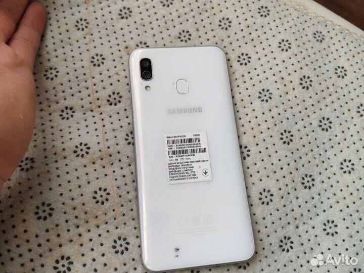 Samsung Galaxy A30, 3/32 ГБ