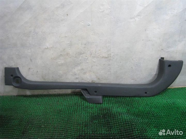 Накладка порога переднего левого внутри Citroen B