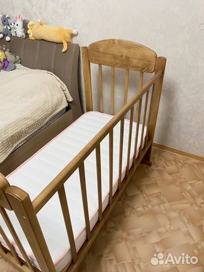 Детская кроватка