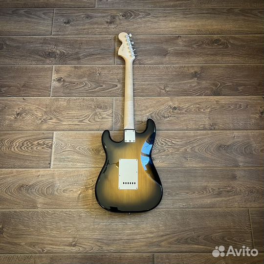Электрогитара Fender Squier Affinity Strat+Чехол