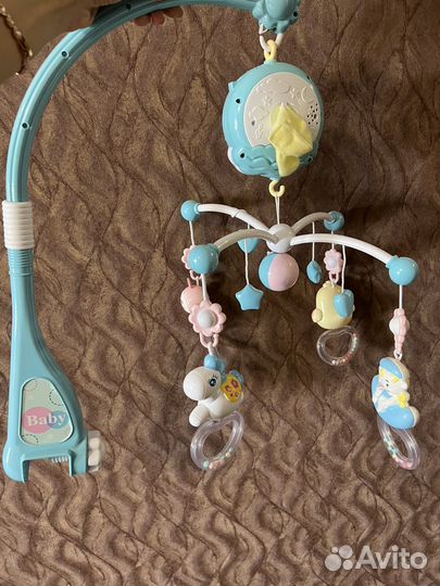 Мобиль для детской кроватки
