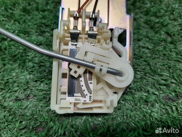 Датчик уровня топлива Lexus GS 450H 2007