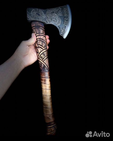Топор кованый ручной работы