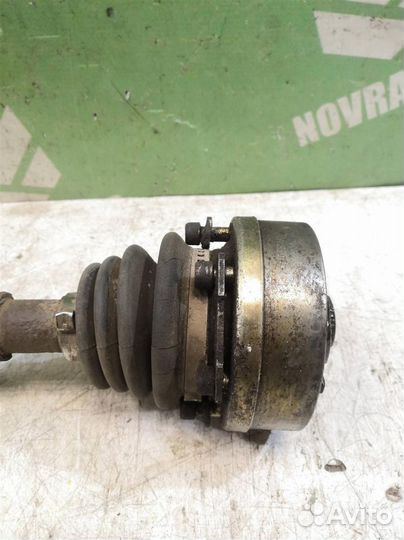 Полуось передняя левая Фольксваген Пассат Б3