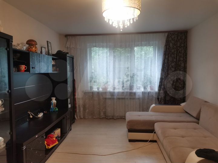 4-к. квартира, 87 м², 1/9 эт.