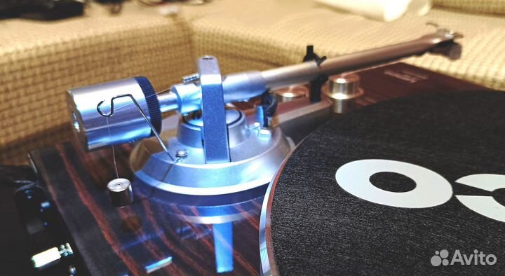 Виниловый проигрыватель Lenco LBT-188 walnut