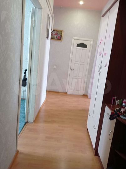 2-к. квартира, 48 м², 1/3 эт.