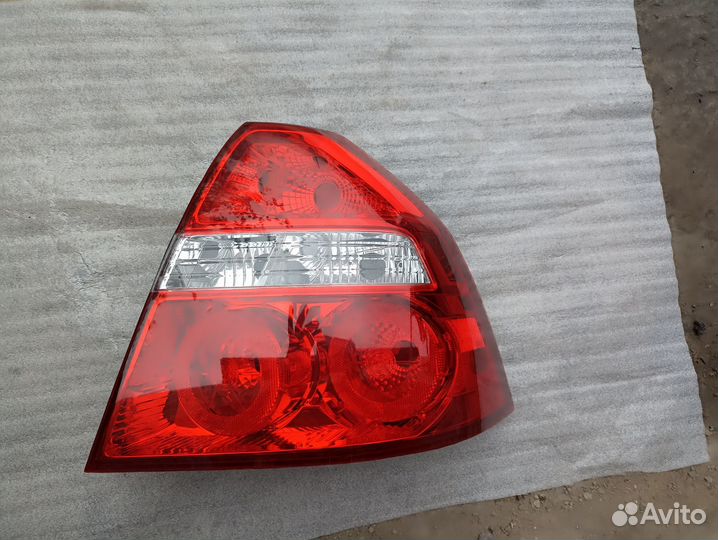 Фонарь задний правый Chevrolet Aveo T250