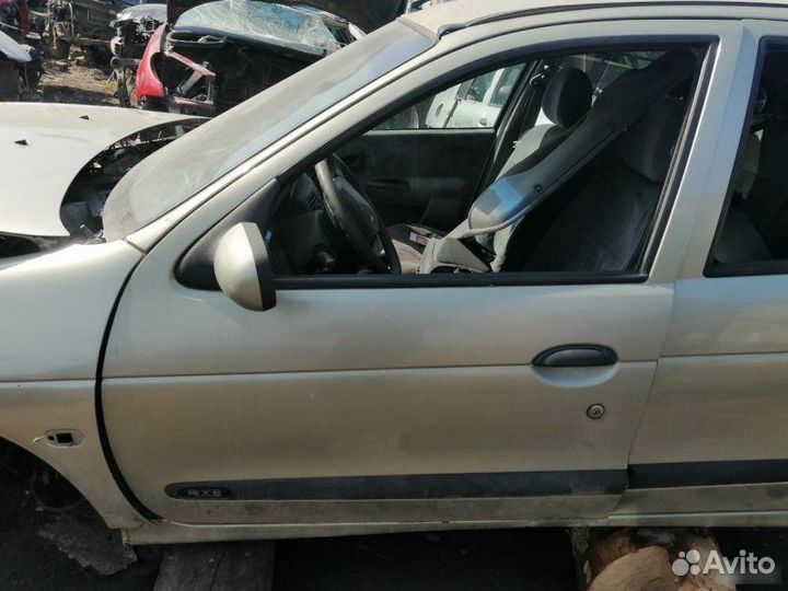 Дверь передняя Renault Megane