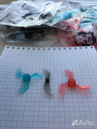 Пропеллеры для квадрокоптера 40 мм под вал 1 мм