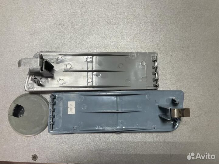 Фара противотуманная левая Volkswagen Golf 3