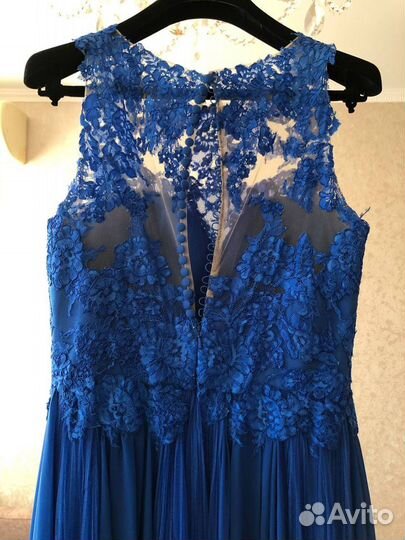 Вечернее платье