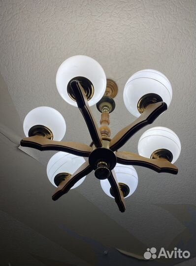 Люстра деревянная 6 плафонов с лампочками