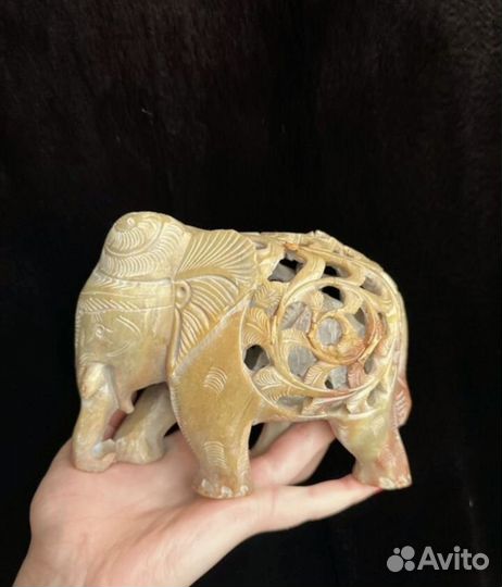 Статуетка беременная слониха из мрамора