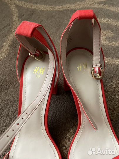 Босоножки женские 39 размер
